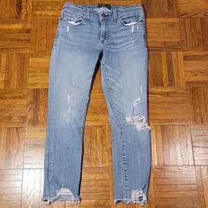 Abercrombie & Fitch Distressed Anckle Jeans
